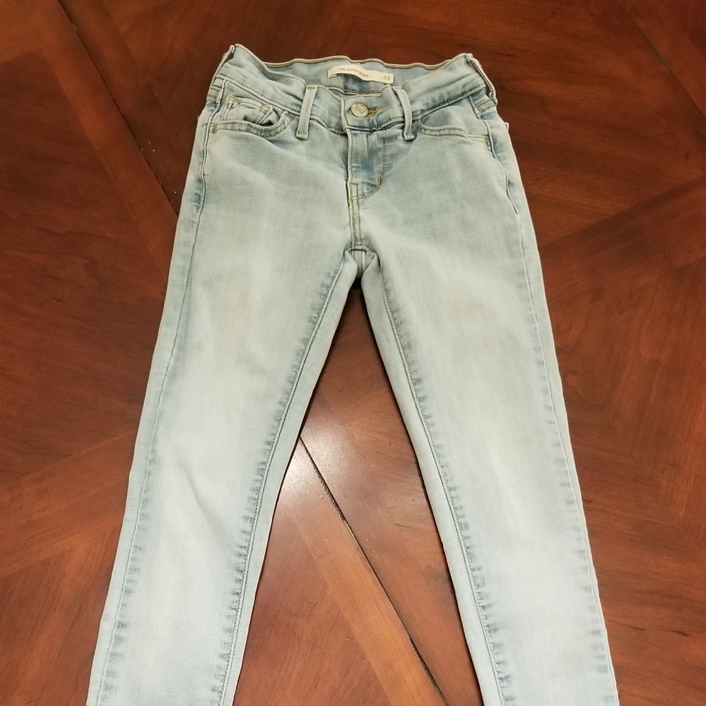 Women's Levi Jean's, 710 super skinny